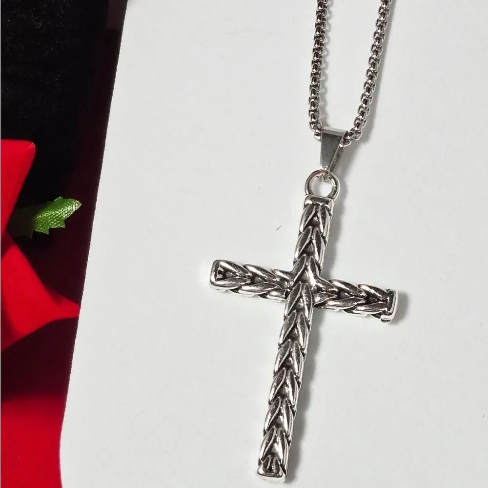 Silver Twisted Rope Cross Pendant Necklace Stainless Steel 23